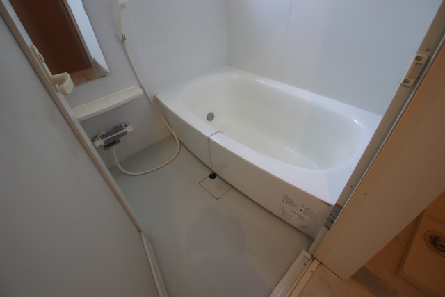 バス・シャワールーム　※別室の参考写真の為、現況優先です。