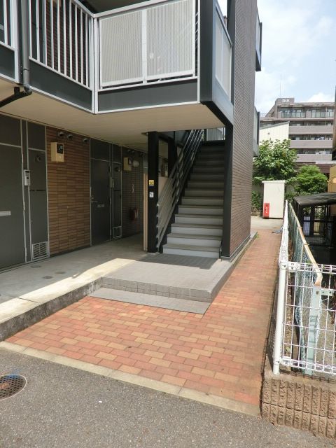 エントランス　お部屋へはこちらから