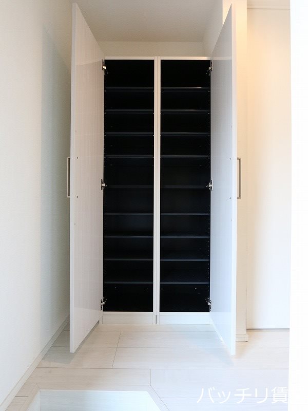 その他　画像は、同型タイプの為、現状を優先いたします。