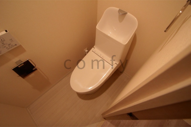 トイレ　ウォシュレット付きトイレ