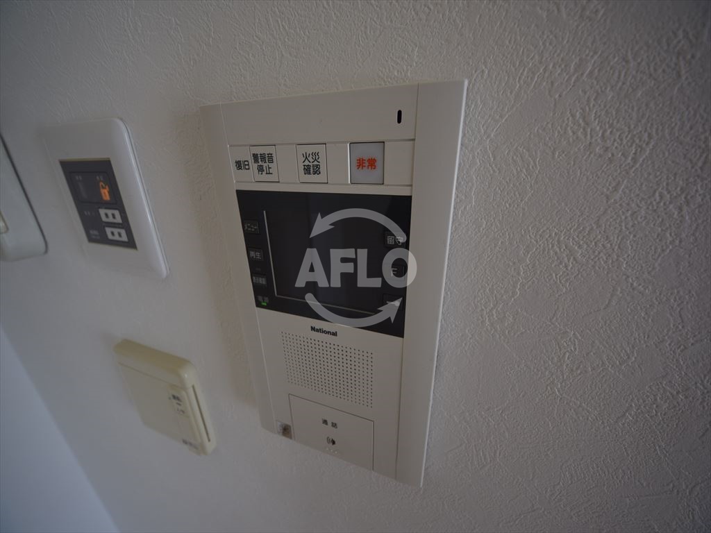 セキュリティ　アルグラッドザタワー心斎橋　TVモニター付きインターホン