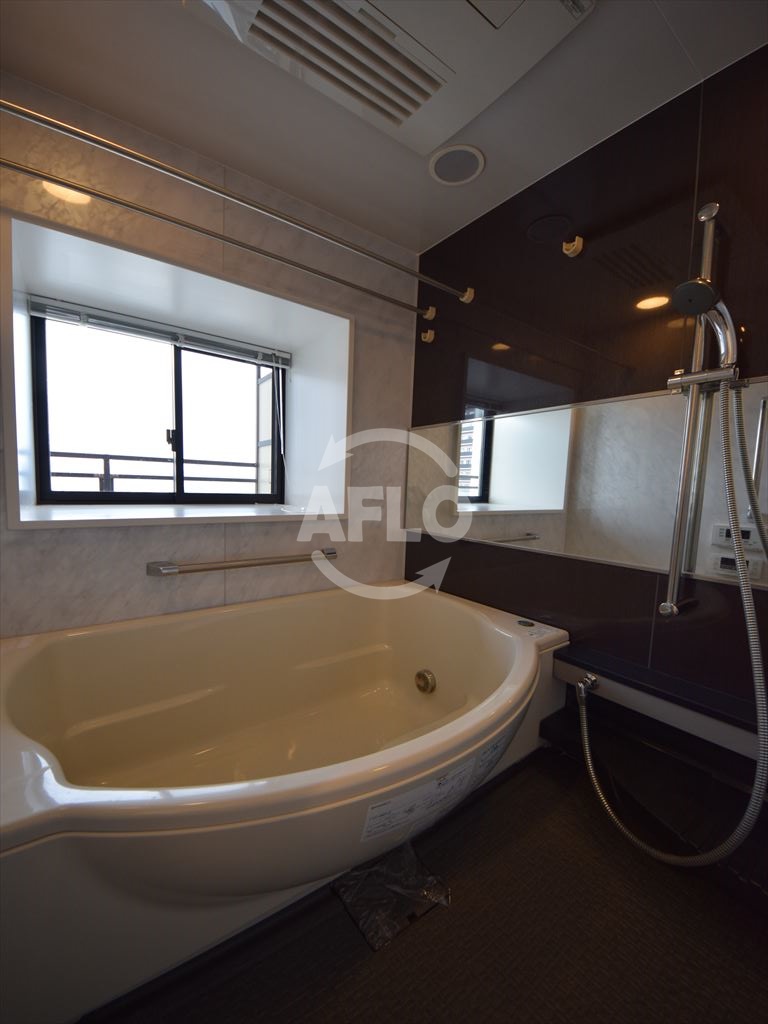 バス・シャワールーム　アルグラッドザタワー心斎橋　浴室