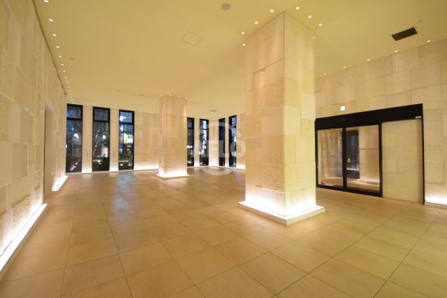 ロビー　アルグラッドザタワー心斎橋　ロビー