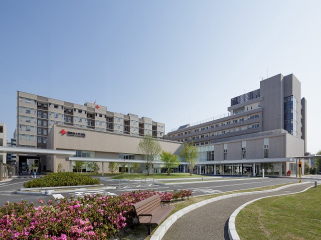病院　福岡赤十字病院（病院）まで915m