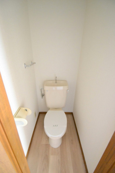 トイレ　※他部屋の写真です。