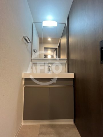 洗面設備　クレストコート堂島　独立洗面台