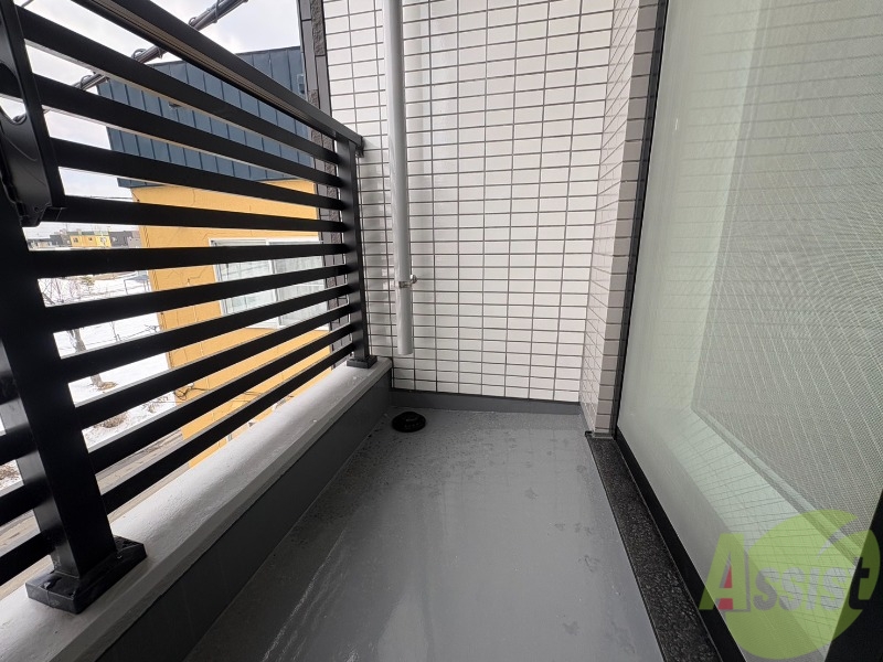 バルコニー　バルコニーです。洗濯物を干したり一息ついたりできますね！