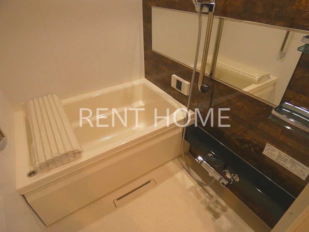 バス・シャワールーム　浴室乾燥機付き