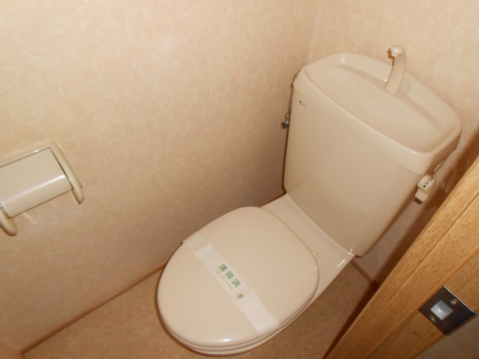 トイレ　お掃除のしやすい洋式トイレ♪