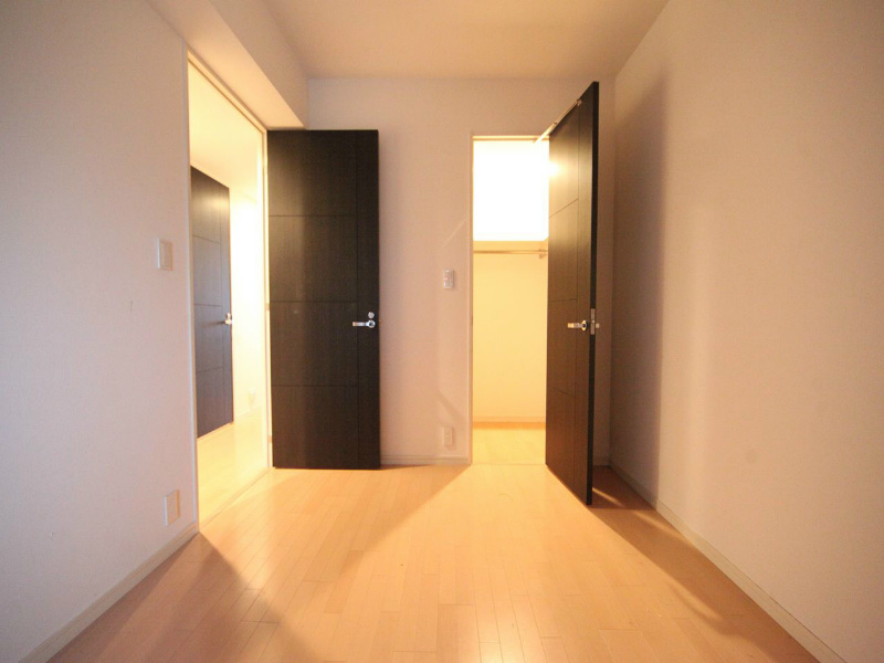 収納　洋室6.3帖　ウォークインクローゼット付(収納充実してます）