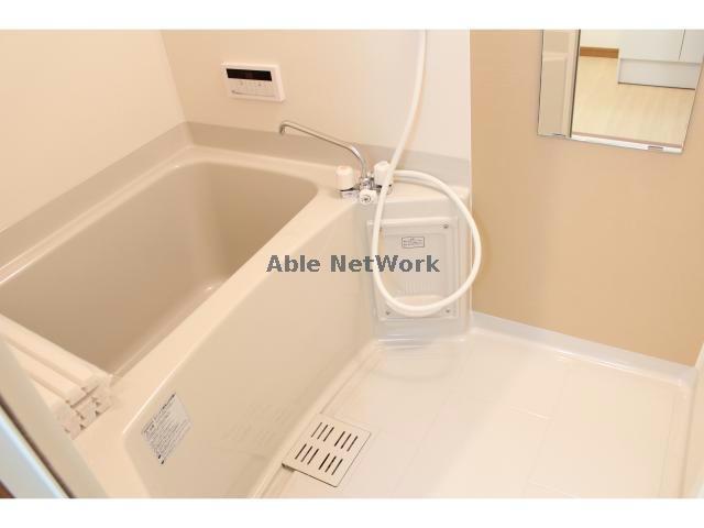 バス・シャワールーム　同型　101