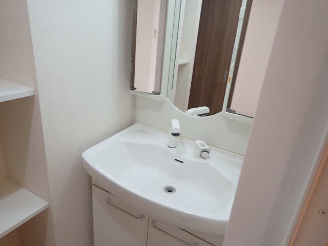洗面設備　他号室のためイメージです