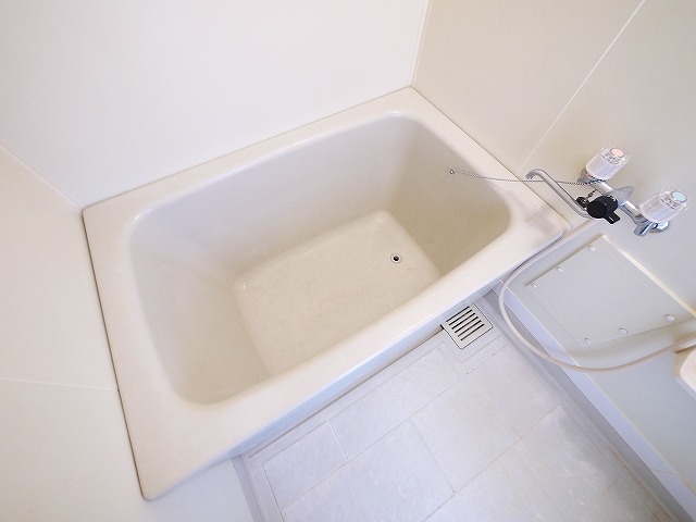 バス・シャワールーム　日々の暮らしに欠かせないお風呂です