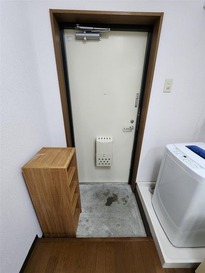 玄関　※他号室の写真です