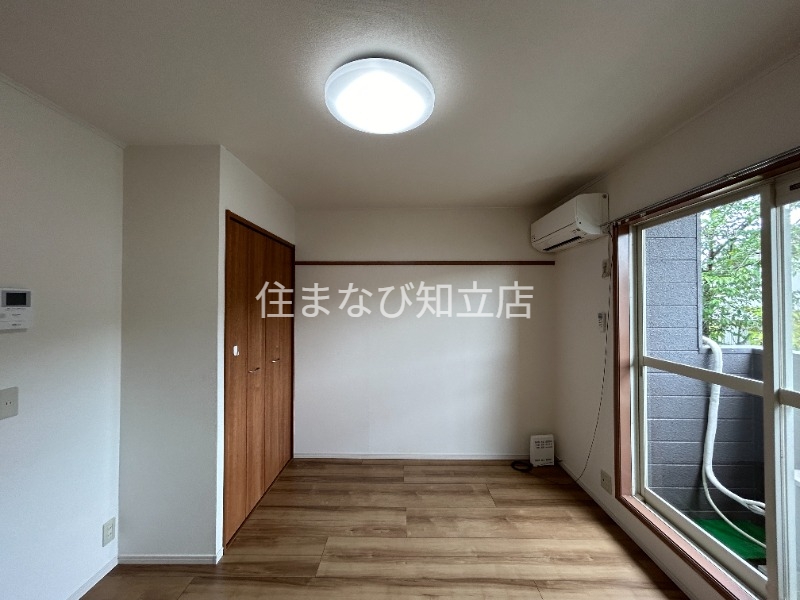 居室・リビング　同型タイプ