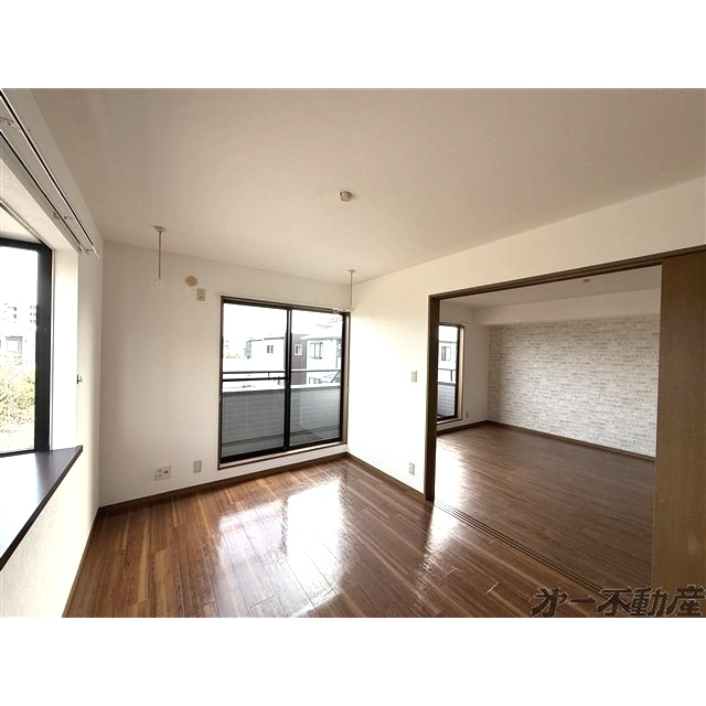 建物外観　洋室