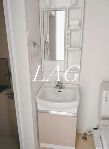 洗面設備　独立洗面台です。