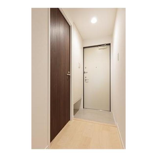 玄関　※写真は同タイプ住戸です。