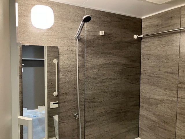 バス・シャワールーム