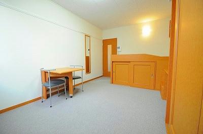 居室・リビング　同タイプの写真です。