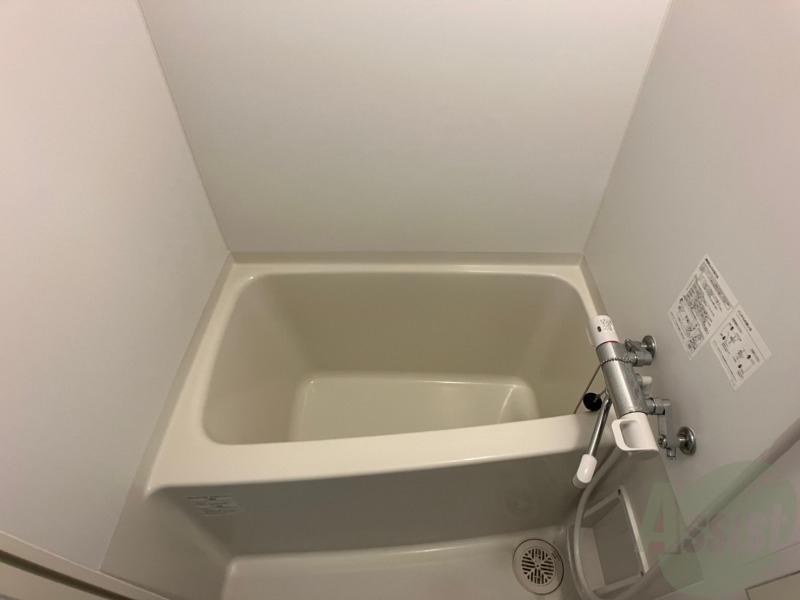 バス・シャワールーム　お風呂になります。一日の疲れを癒してくださいね。