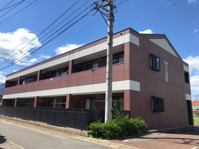 建物外観　伊万里駅まで徒歩９分の2LDK