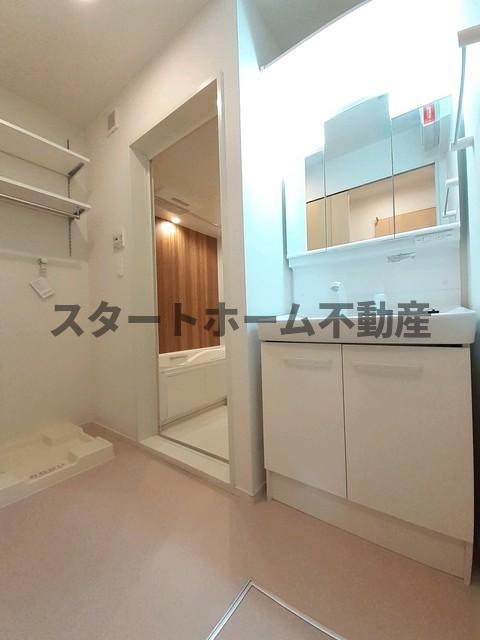 洗面設備　忙しい朝には欠かせない洗面所です