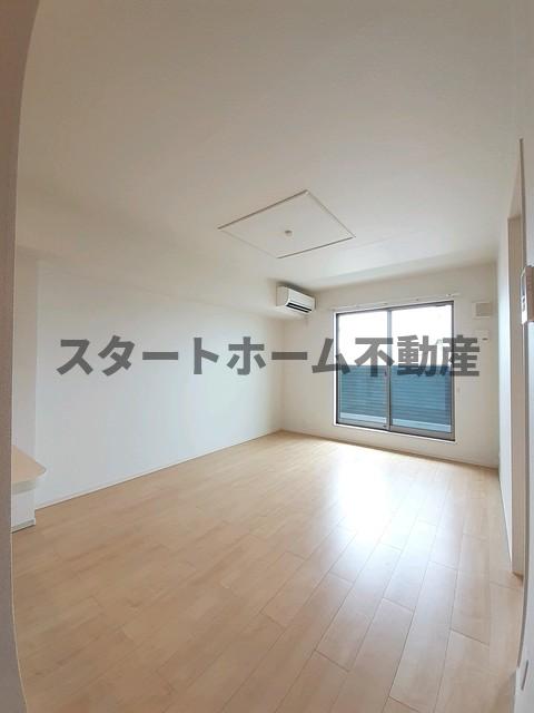 居室・リビング　使いやすい居間です