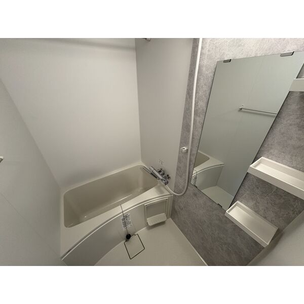 バス・シャワールーム　※別室の参考写真の為、現況優先です。