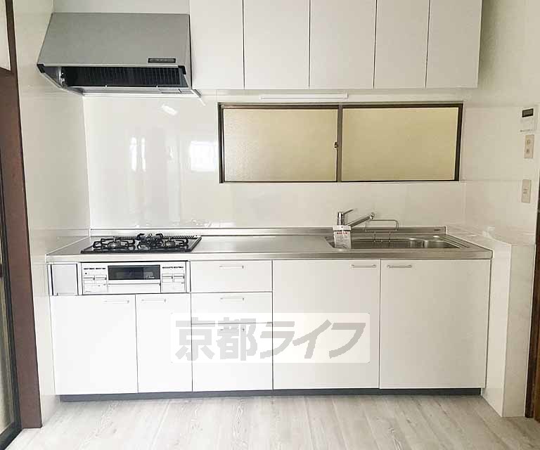 キッチン　コンロあり