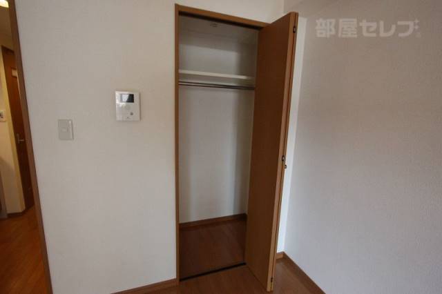 収納　収納スペース