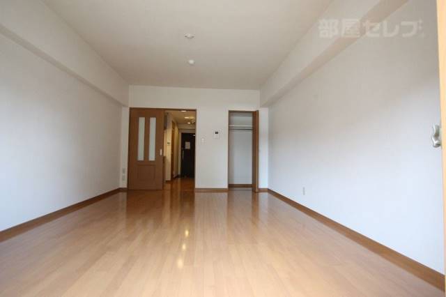 居室・リビング　広めの洋室です