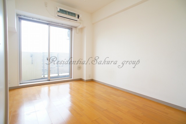 居室・リビング　使いやすい形の為、レイアウトを楽しめます♪