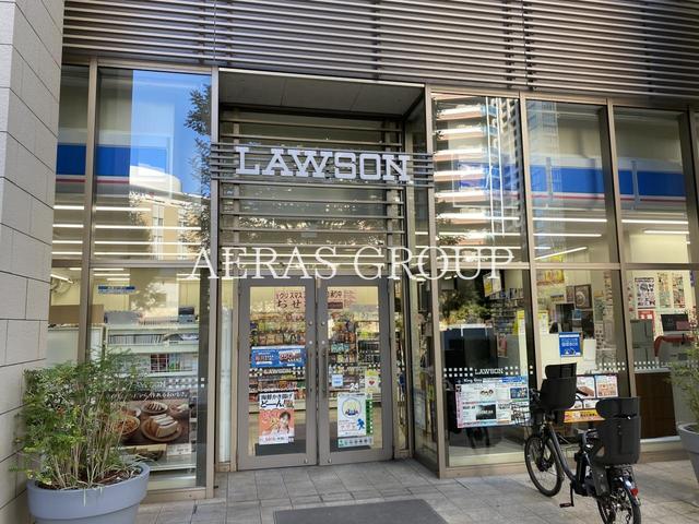 コンビニ　ローソン 柏の葉キャンパスシティ店（コンビニ）まで97m