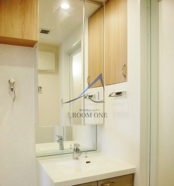 洗面設備　洗面台です。