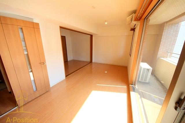 居室・リビング　アヴァンセクール西天満５丁目