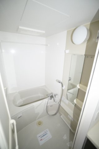 バス・シャワールーム　※同物件・同タイプの写真です。