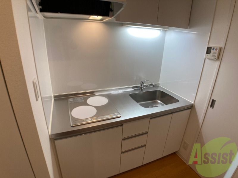 キッチン　こちらはキッチン。調理スペースもあり使いやすそうです。