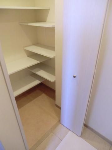 玄関　広々シューズインクローク