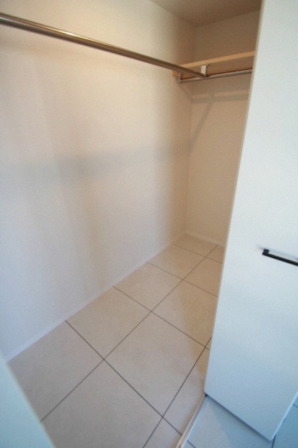 収納　収納力のあるウォークインクローゼットです！