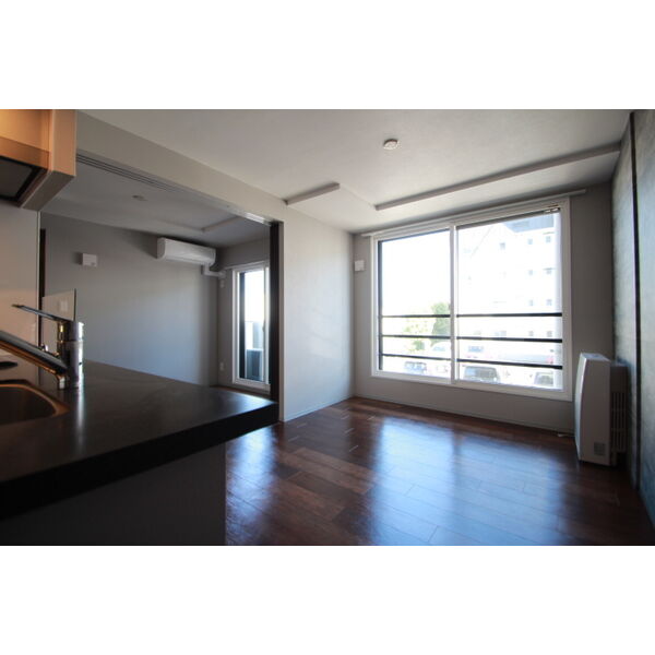 居室・リビング　☆10.0帖の広々としたリビングです！