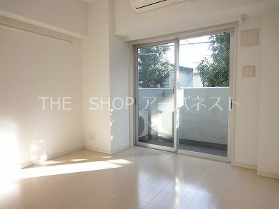 居室・リビング　同タイプの別部屋参考写真