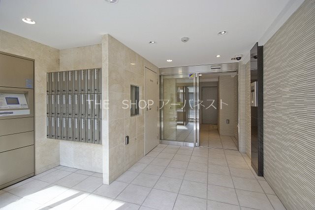 エントランス　設備も充実