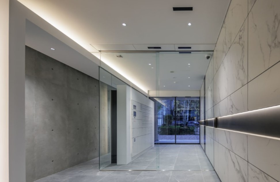 エントランス　エントランスホール