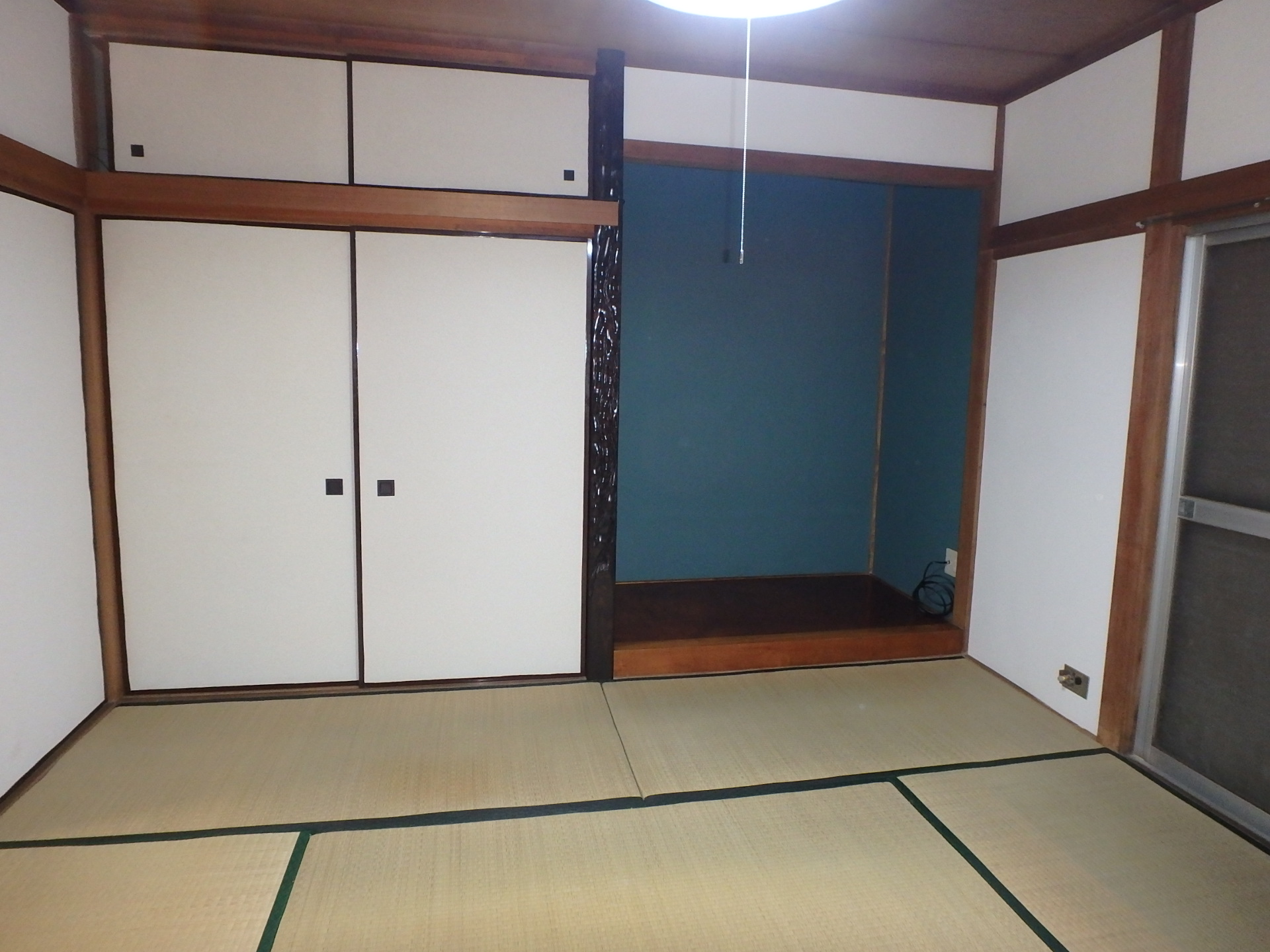 居室・リビング　【室内外禁煙】床の間もございます。