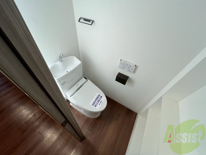 トイレ　トイレです。ウォシュレット付を探している方、おすすめです。