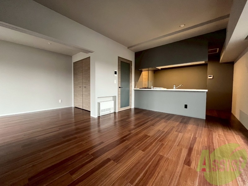 居室・リビング　広くてキレイなお部屋が広がっていて、充実した生活が送れそう。