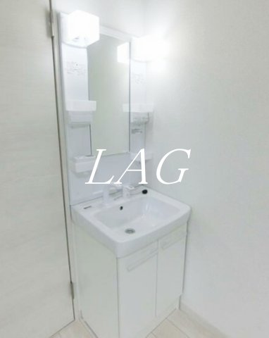 洗面設備　独立洗面台です。