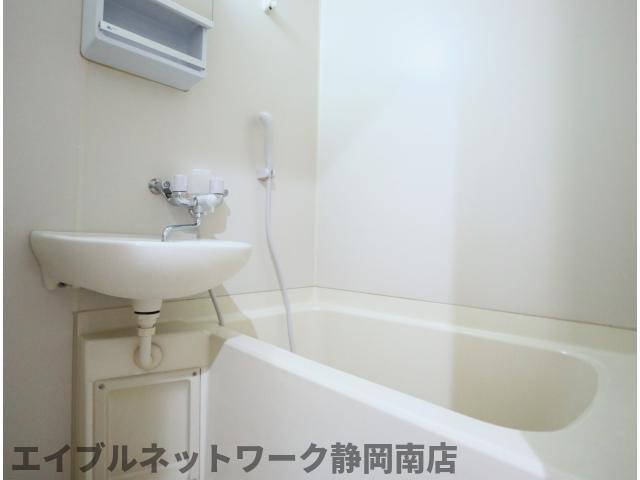 バス・シャワールーム　同イメージ