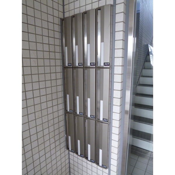 ロビー　メールＢＯＸ